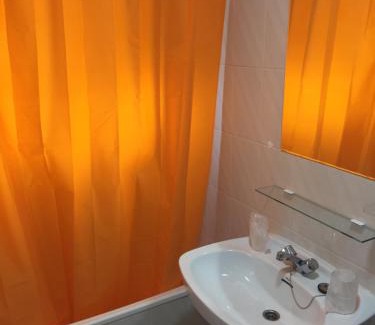 Triollo Hotel | Hostal Asador La Montaña