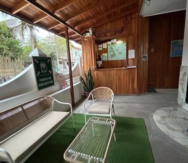 Puerto Villamil House | Hostal Brisas Del Mar