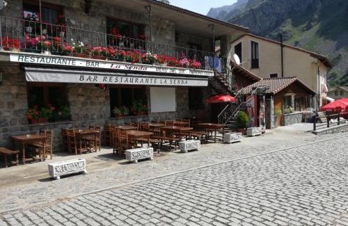 Cain House | Hostal Casa Tino