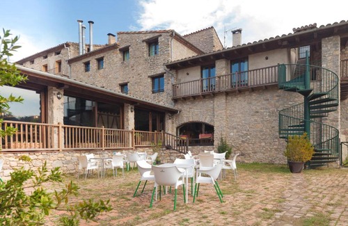 Oix House | Hostal de la Rovira