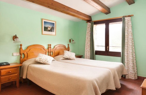 Oix House | Hostal de la Rovira