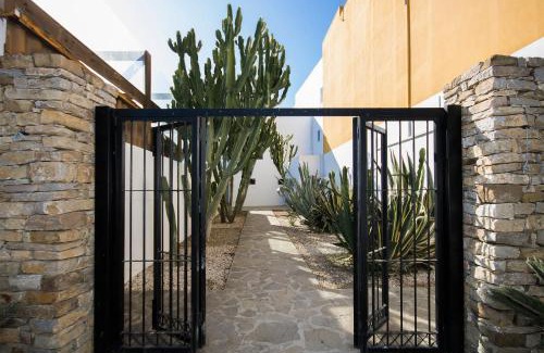 Zahara de los Atunes House | Hostal Doña Lola Marina