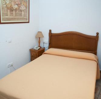 Old Town of Avila House | Hostal El Rincón