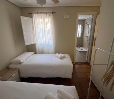 Aranda de Duero Hotel | Hostal Entre Puertas