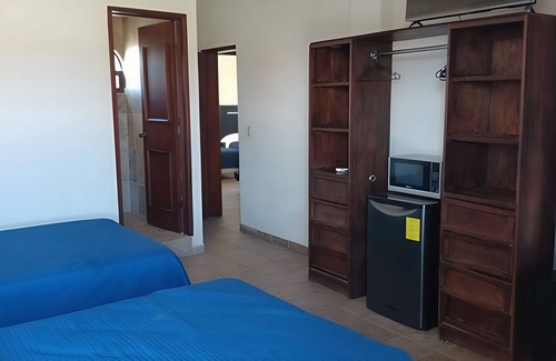 Campo de Golf Fonatur Hotel | Hostal Hab. 3 En Zona Hotelera, Campo de Golf, Barra & Playa