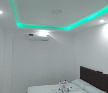 Manta House | Hostal Las Orquideas