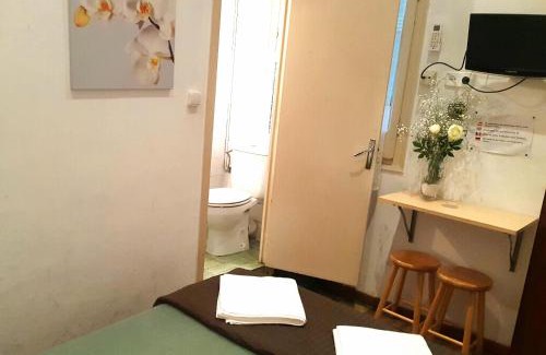 Gothic Quarter House | Hostal Lima