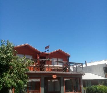 Pucon House | Hostal Maitahue