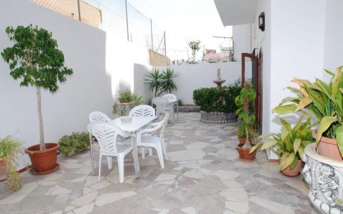 Sant Antoni de Portmany House | Hostal Montaña