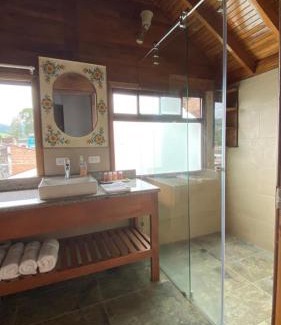 Mindo Hotel | Hostal Zafiro Mindo