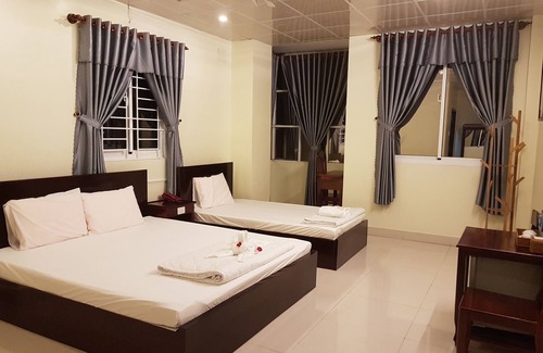 Chau Doc Hotel | Hostel Dang Loi