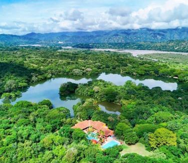 Olaya Hotel | Hostería Florida Tropical