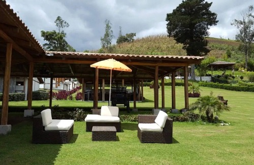 Las Tolas House | Hosteria Mi Standard Shelter "A"