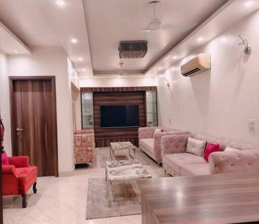 Nehru Place Apartment | HostMyStay-3BHk ! Gk1 - RBlck!