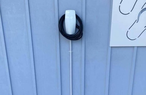 Rings Beach House | Hosts on the Coast Sea Blue Hideaway