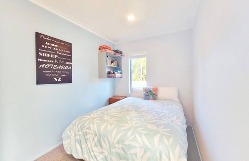 Matarangi House | Hosts on the Coast - A Honey on Manuka