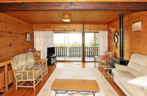 Cooks Beach House | Hosts on the Coast Marine Parade Magi