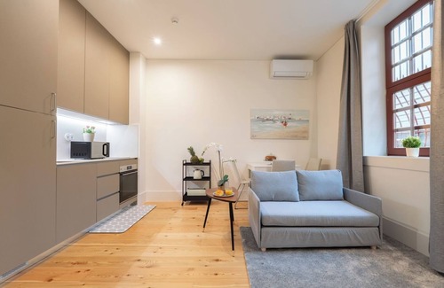 Guimaraes Apartment | HostWise - Modern and Spacious Apartments