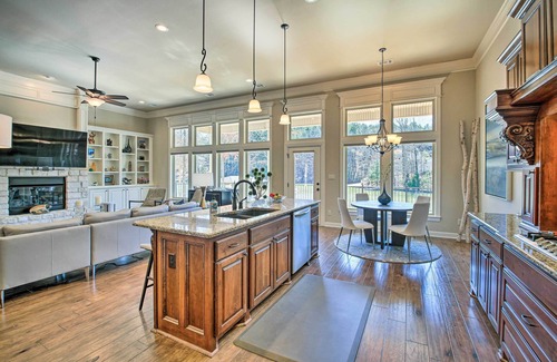 Hot Springs Village House | Hot Springs Village Home w/Dock + Patio!