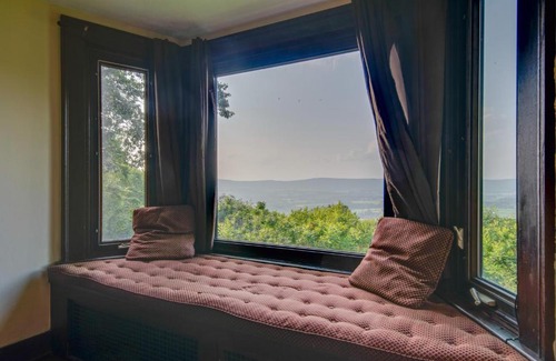 Sybertsville House | Hot Tub and Mtn Views Expansive Hazleton Retreat