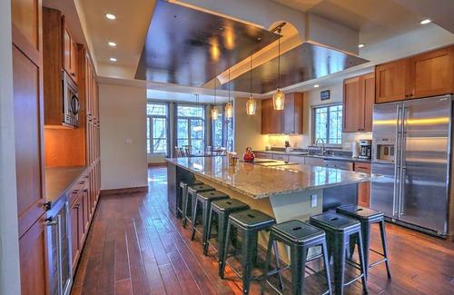 Glenwood Springs House | Hot Tub, Game Room w/Mountain Views Near Town