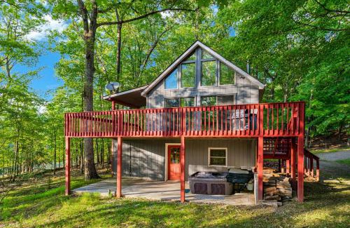 Berkeley Springs House | Hot Tub, Large Deck, WiFi, Fire Pit at Chalet Cabin