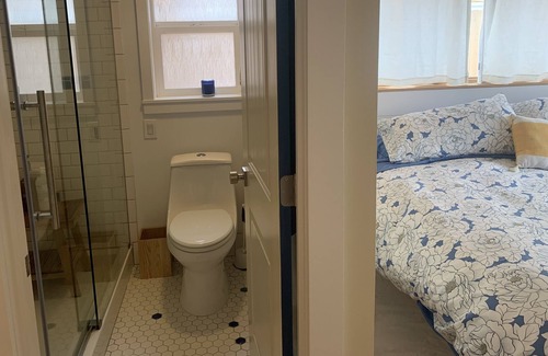 Depot Bench House | Hot tub! Minutes from Downtown, Airport, Parks and BSU
