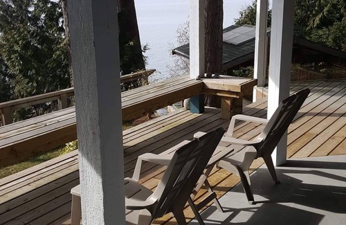 Davis Bay Apartment | Hot Tub, Waterfront Property, Ocean Views, Private Beach