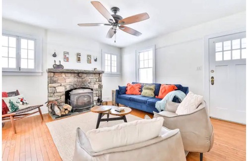 Tannersville House | Hot tub with a view: Near Hunter, Tannersville and Wyndham.