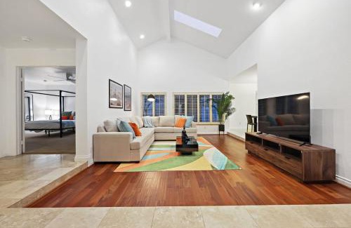 Poway House | Hot Tub with A View and Large Back Deck & Game Room