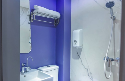 Lavender Hotel | Hotel 81 Lavender