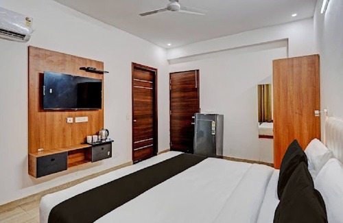 Sector 39 Hotel | Hotel Akshay