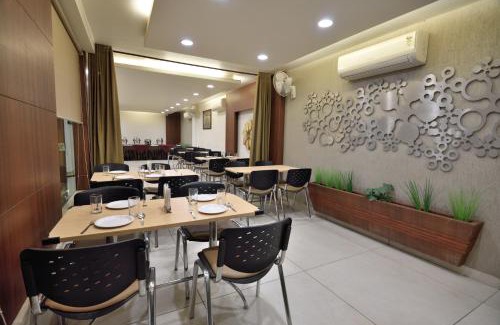 Maharana Pratap Nagar Hotel | Hotel Alankar Palace