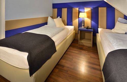 Stadtmitte Hotel | Hotel Am Wehrhahn