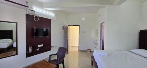 Tiruchirappalli Hotel | Hotel AMR Residency