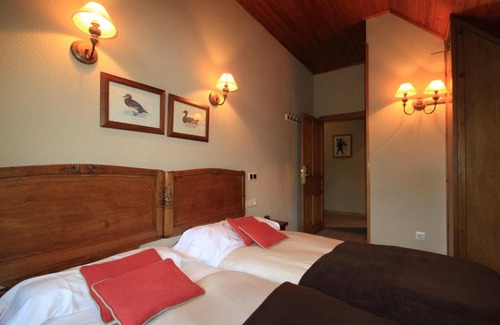 Sallent de Gallego Hotel | Hotel-Aparthotel El Reyno