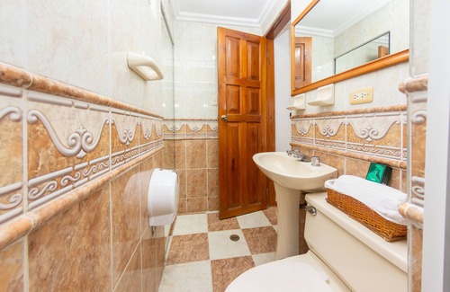 Urbanizacion Eliana Hotel | Hotel Ayenda Casa Cano 1805