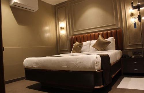 South West Hotel | Hotel Calabash Luxury Villa Near New Delhi Airport