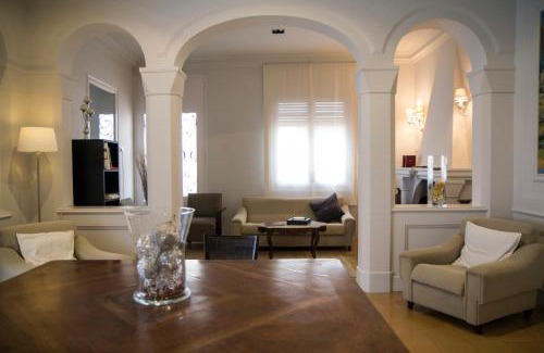 Capellades House | Hotel Can Carol