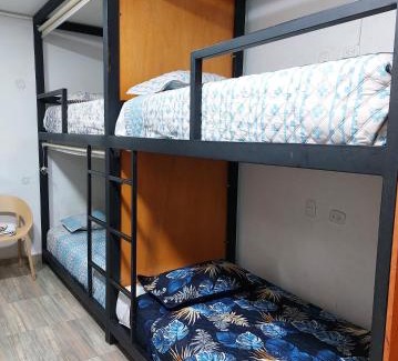 Fontibon Hotel | Hotel Casa Huesped Kiwi