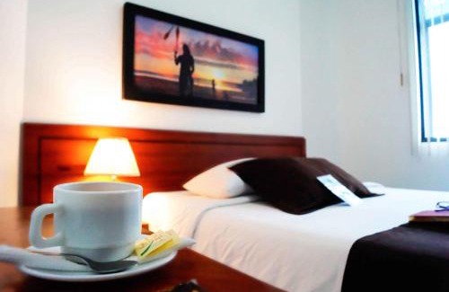 Kennedy Hotel | Hotel Castell - Cerca Del Aeropuerto