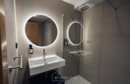 Gijon City Centre Hotel | Hotel Central by MyHouseSpain