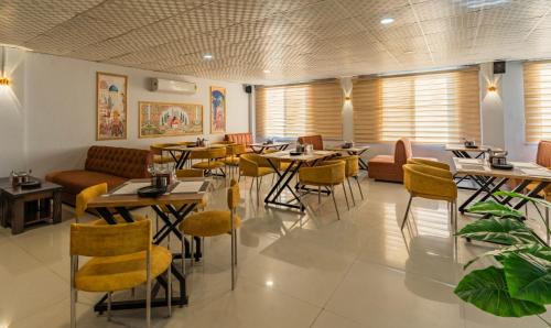 Kishangarh Hotel | Hotel Chandigarh Grand and Banquet