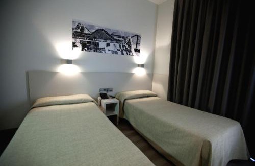 Sant Adria de Besos Hotel | Hotel Ciutat De Sant Adria