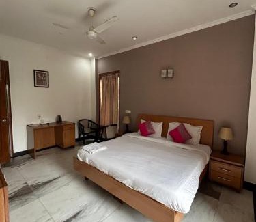 Gurugram Hotel | Hotel Corporate Crest - Golf Course Road