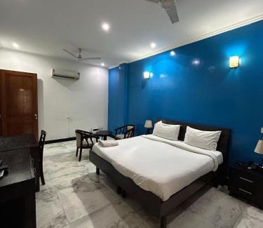 Gurugram Hotel | Hotel Corporate Crest - Golf Course Road
