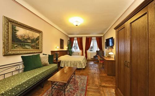 Cesky Krumlov Hotel | Hotel Edward Kelly