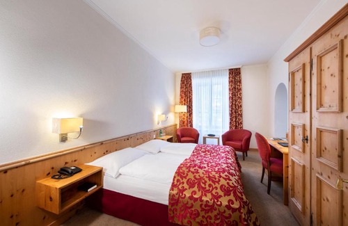 Zuoz Hotel | Hotel Engiadina
