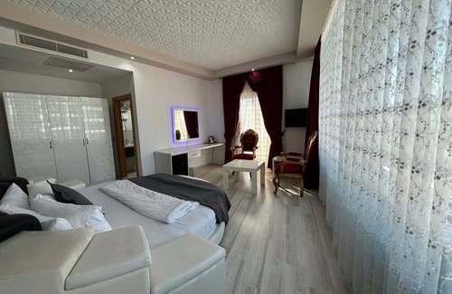 Mezetli Hotel | Hotel Golden King