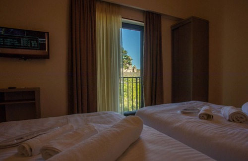 Kutaisi Hotel | Hotel Green Town